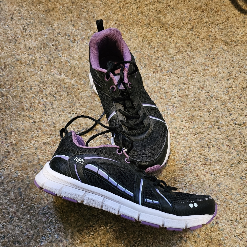 Ryka Tennis Shoes